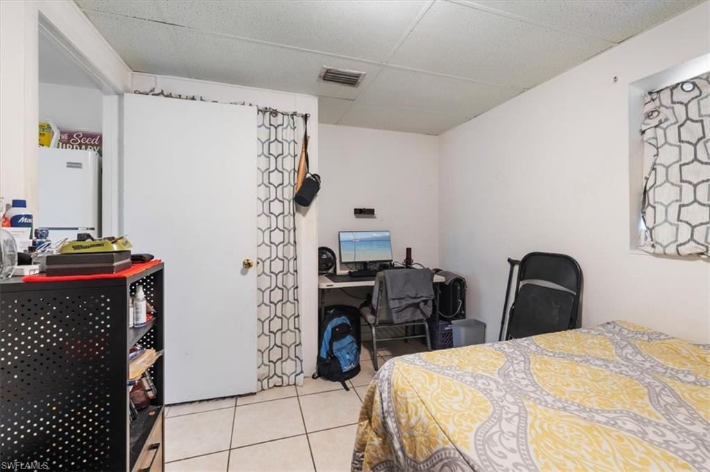 NAPLES PARK - Residential Income