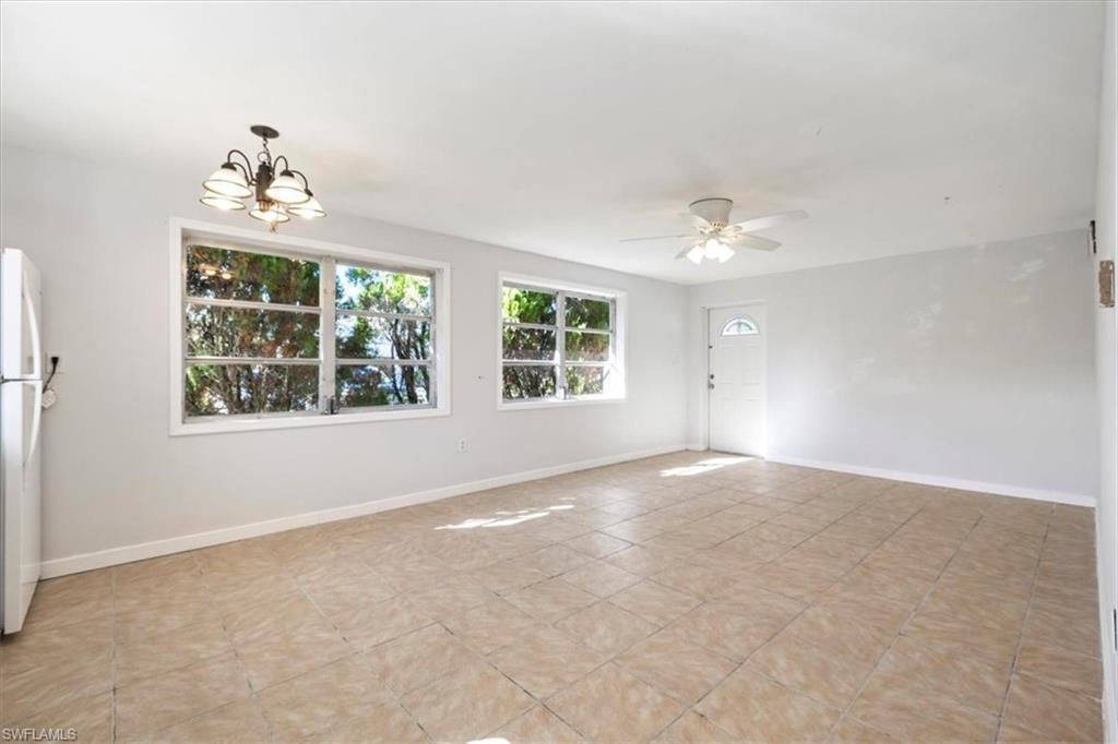 NAPLES PARK - Residential Income