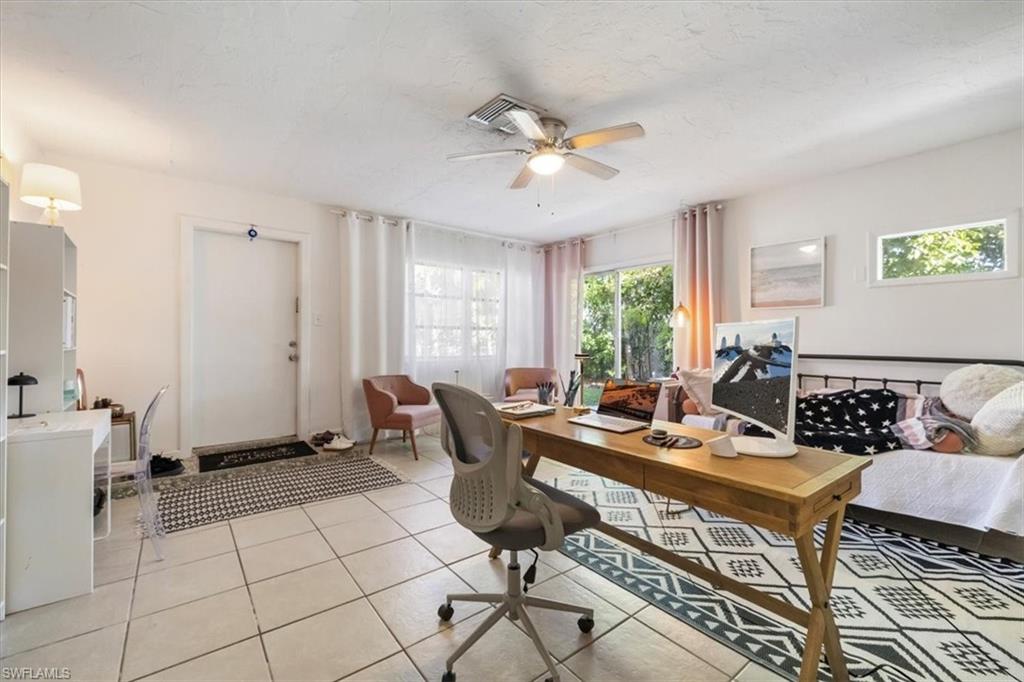 NAPLES PARK - Residential Income