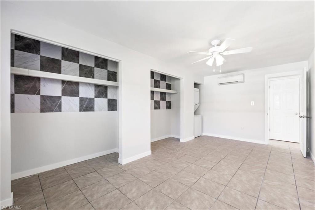 NAPLES PARK - Residential Income