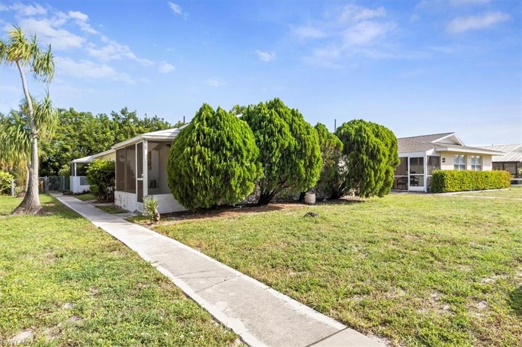 NAPLES PARK - Residential Income