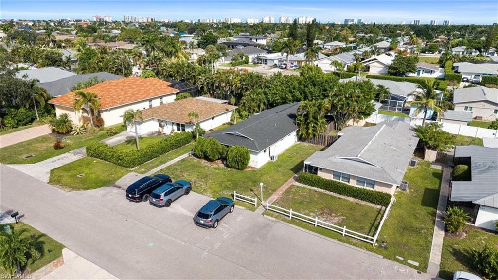 NAPLES PARK - Residential Income