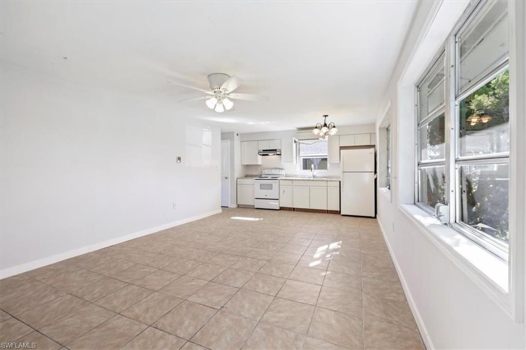 NAPLES PARK - Residential Income