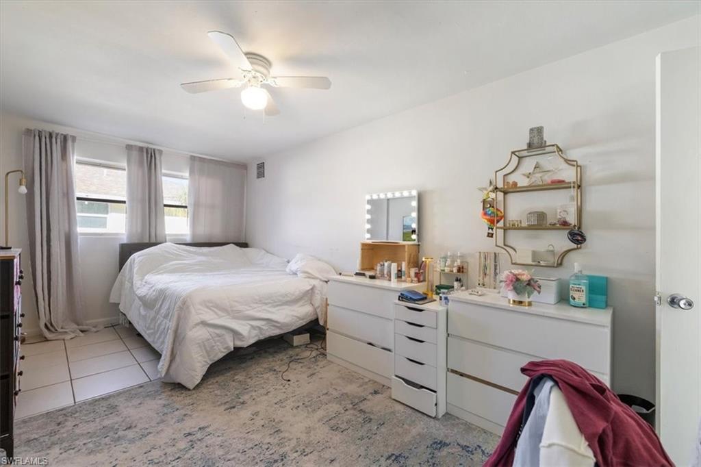 NAPLES PARK - Residential Income