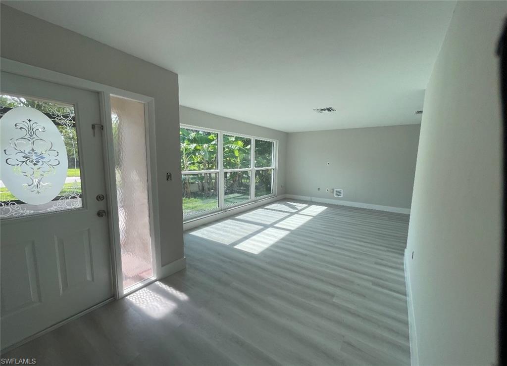LAKEWOOD - Residential