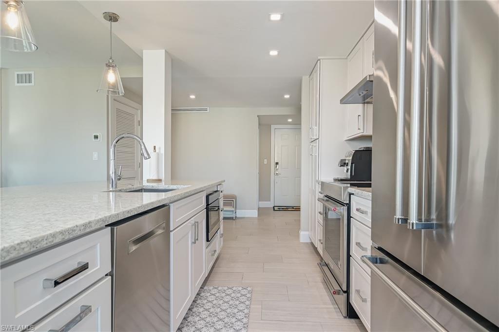 VANDERBILT BAY - Residential