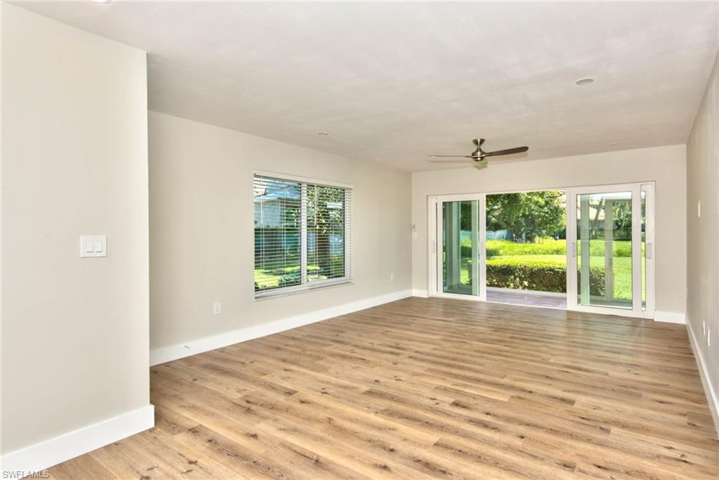 SWAN LAKE CLUB - Residential