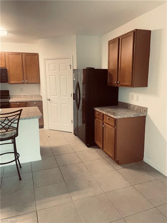 TOWN LAKES - Residential