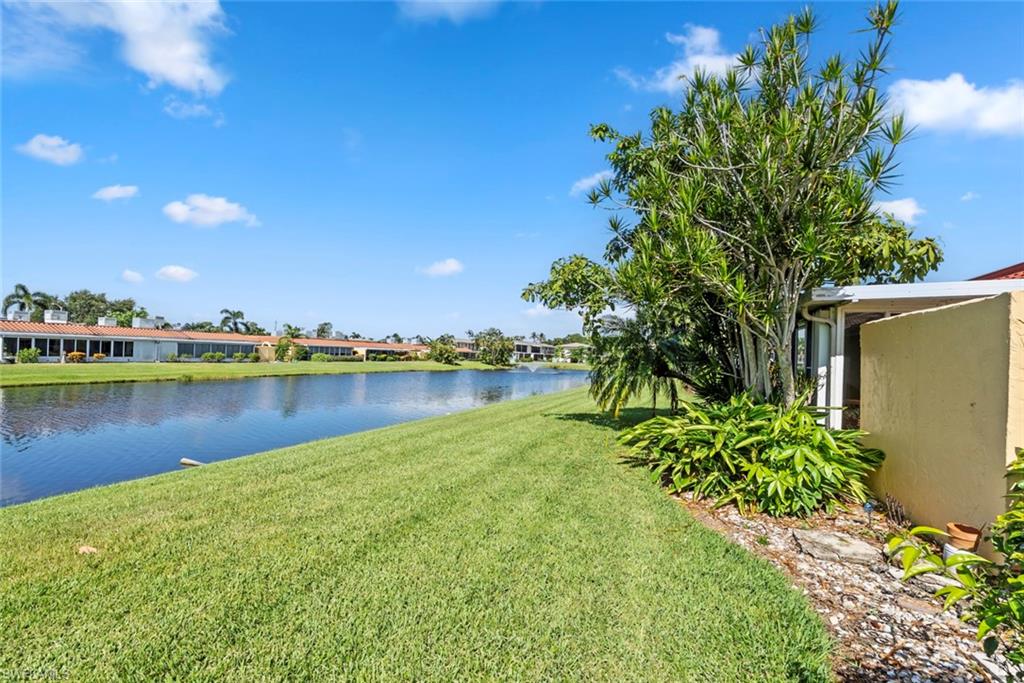 GLADES COUNTRY CLUB - Residential