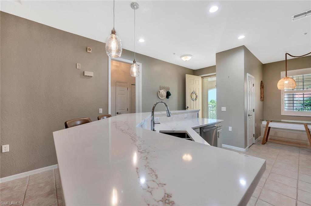 LAKE BARRINGTON - Residential
