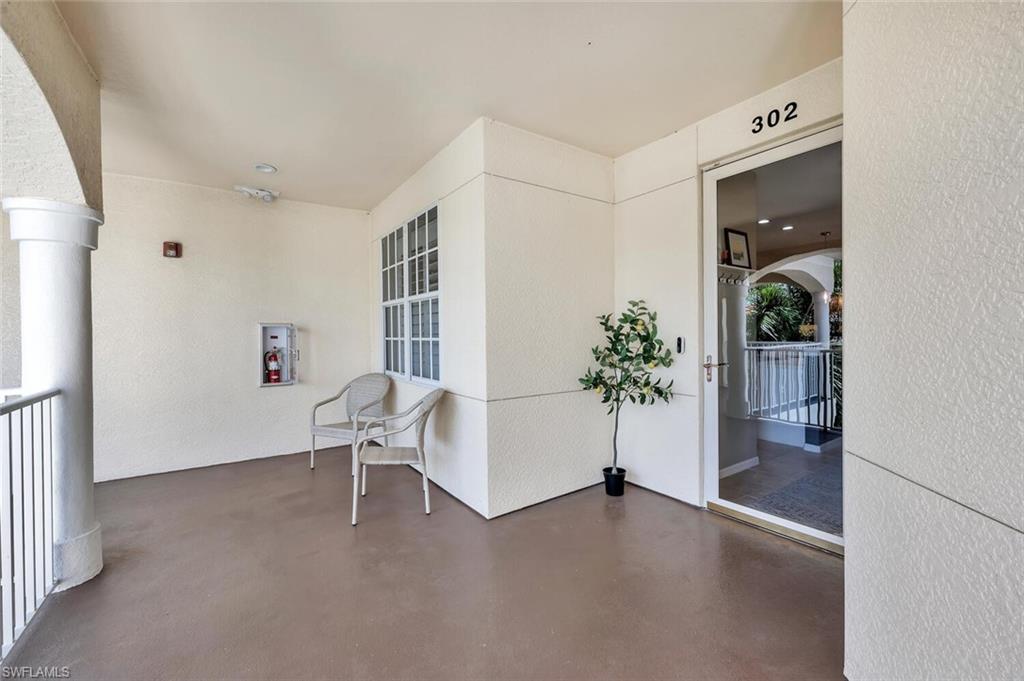 LAKE BARRINGTON - Residential