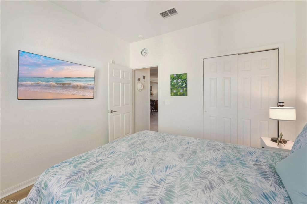 LAKE BARRINGTON - Residential