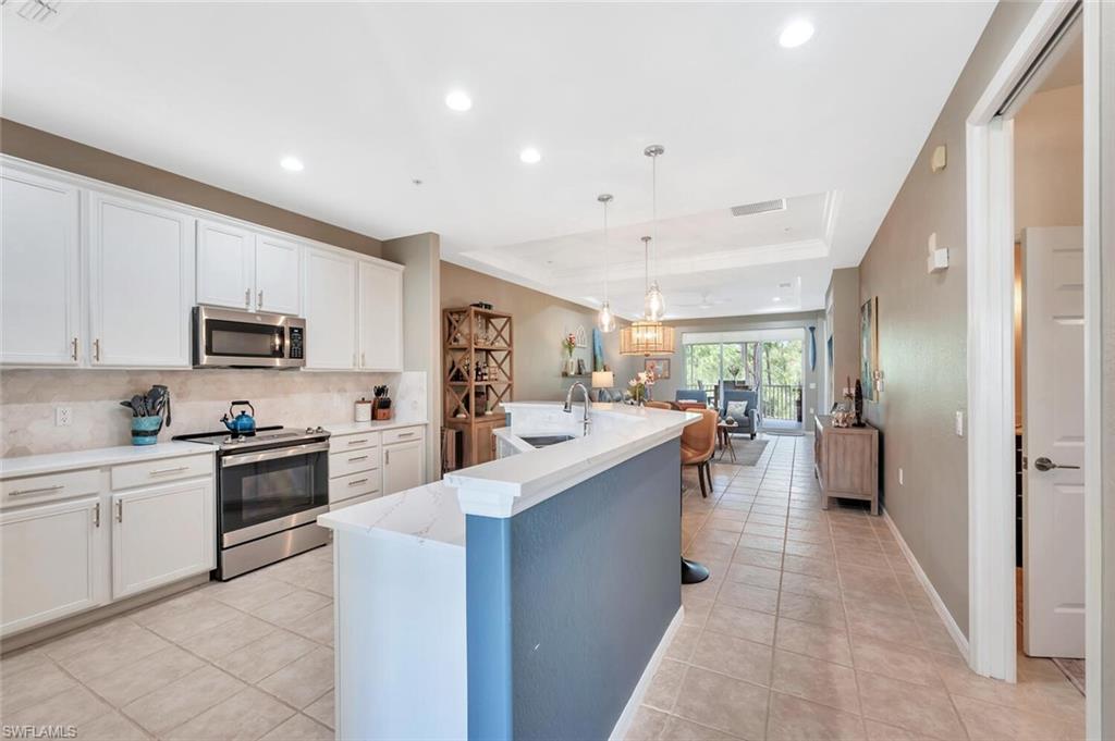 LAKE BARRINGTON - Residential