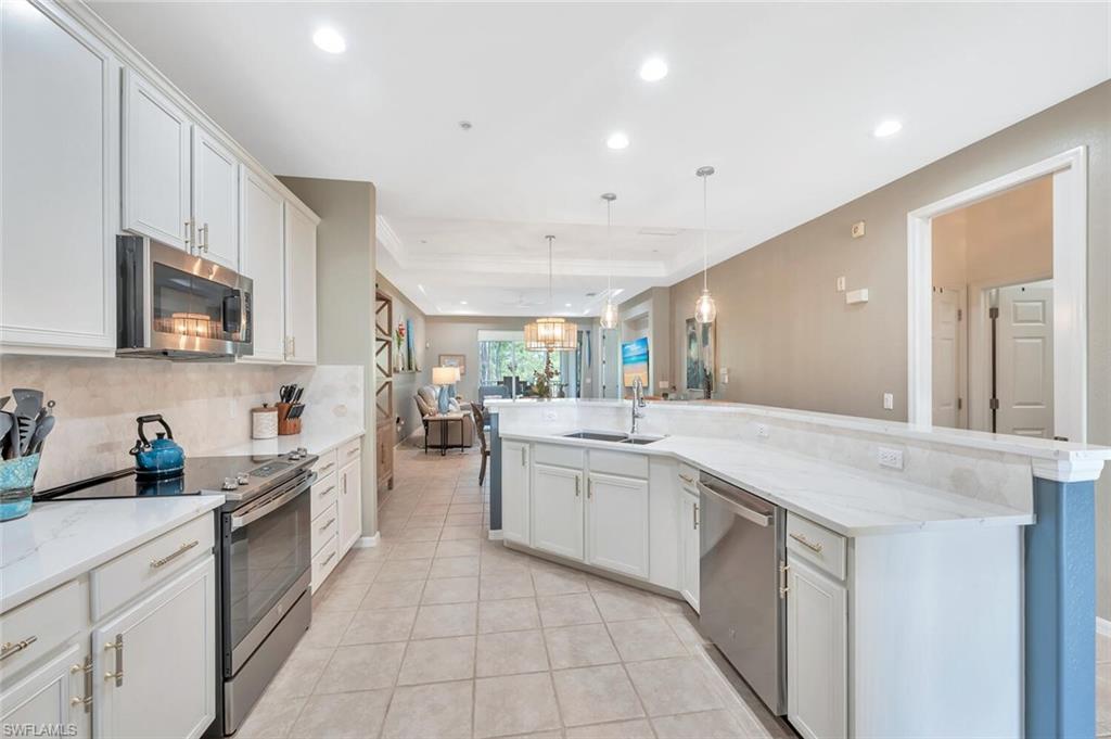 LAKE BARRINGTON - Residential
