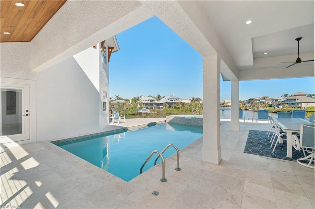 BAREFOOT BEACH - Residential