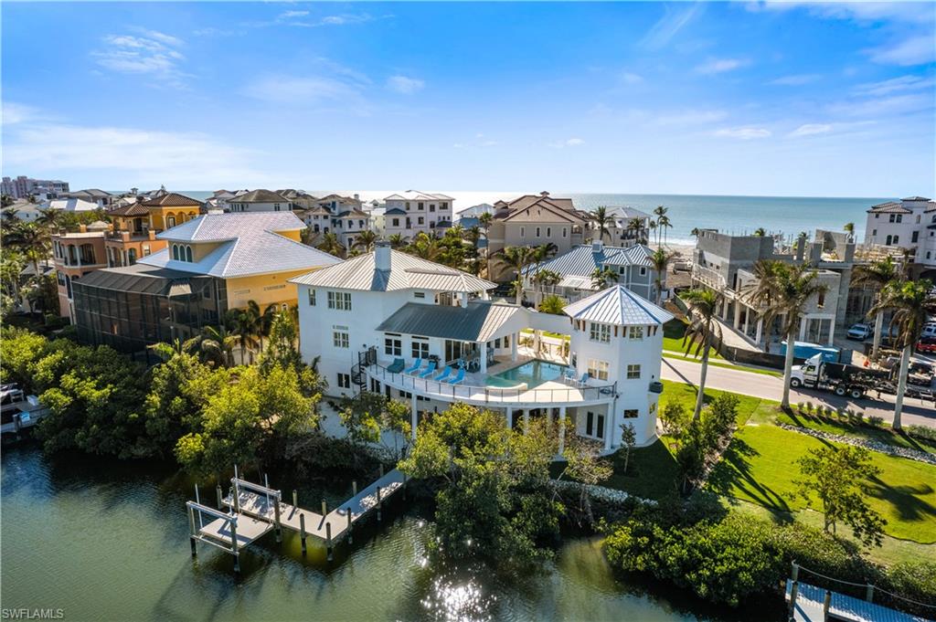 BAREFOOT BEACH - Residential