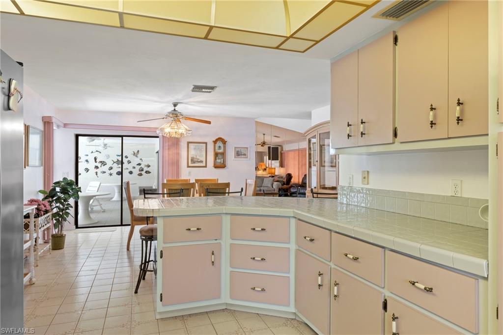 YACHT CLUB - Residential
