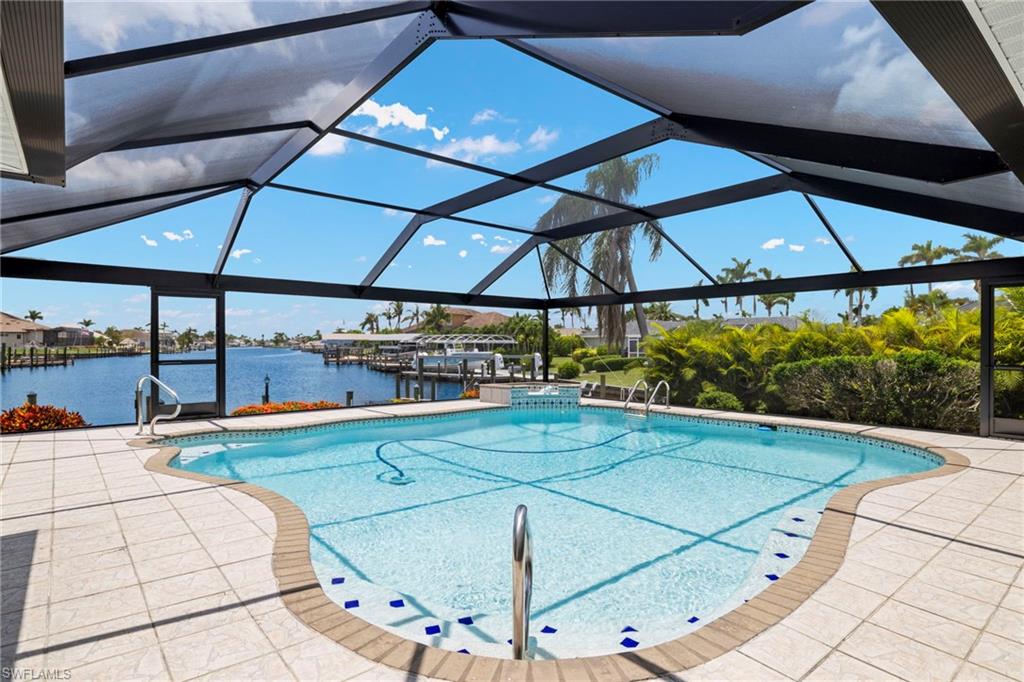 YACHT CLUB - Residential