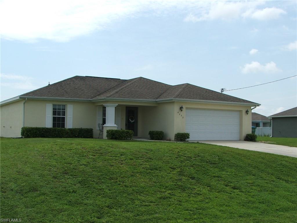 CAPE CORAL - Residential