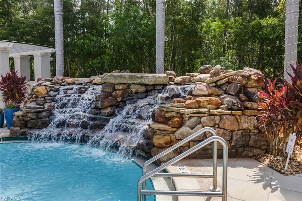 MIRASOL AT COCONUT POINT - Residential