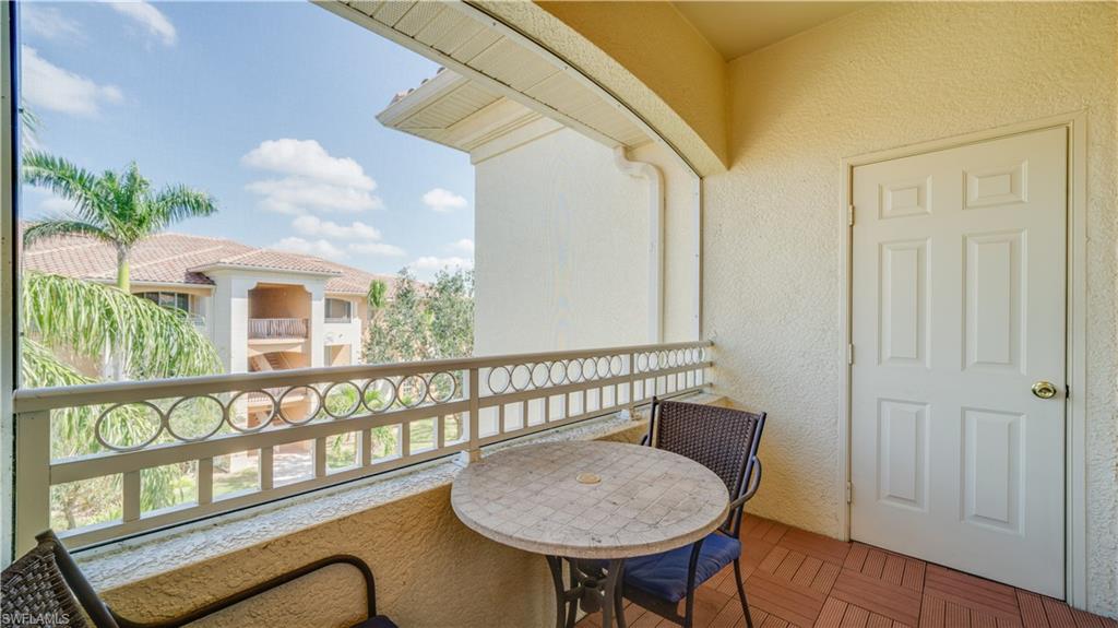 ISLES OF PORTO VISTA - Residential