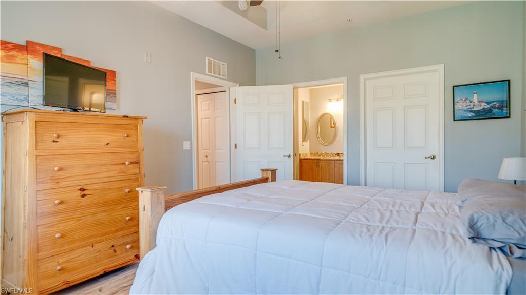ISLES OF PORTO VISTA - Residential