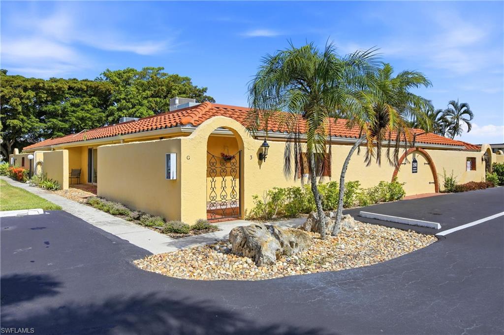 GLADES COUNTRY CLUB - Residential