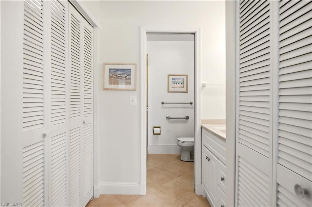 GLADES COUNTRY CLUB - Residential