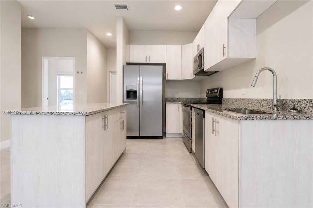 CAPE CORAL - Residential Lease