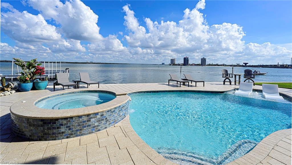 LAGUNA SHORES - Residential