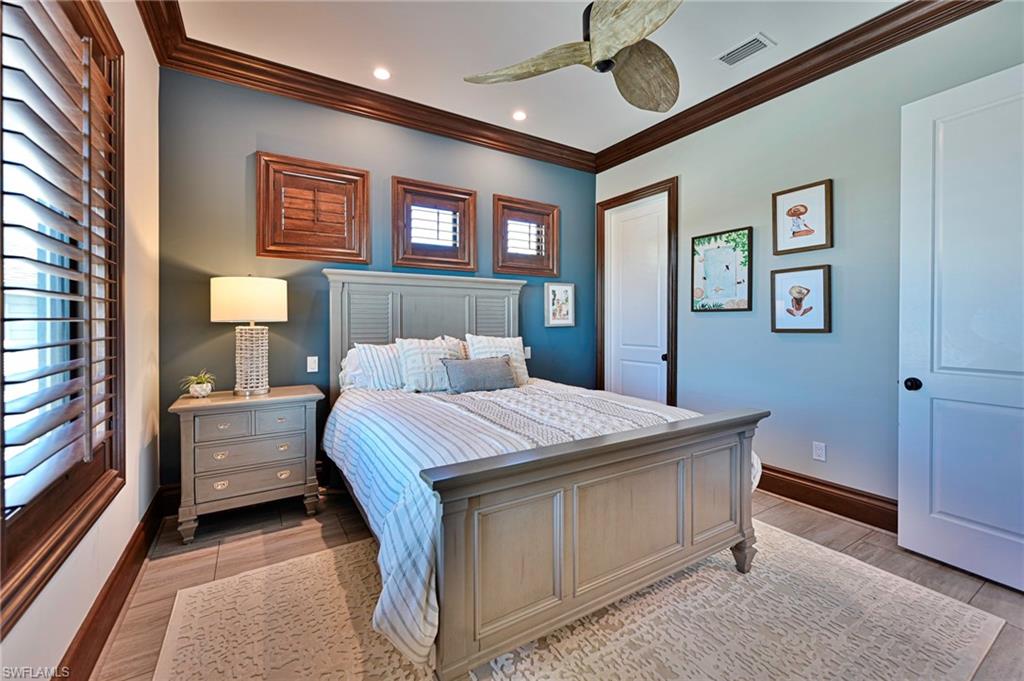 LAGUNA SHORES - Residential