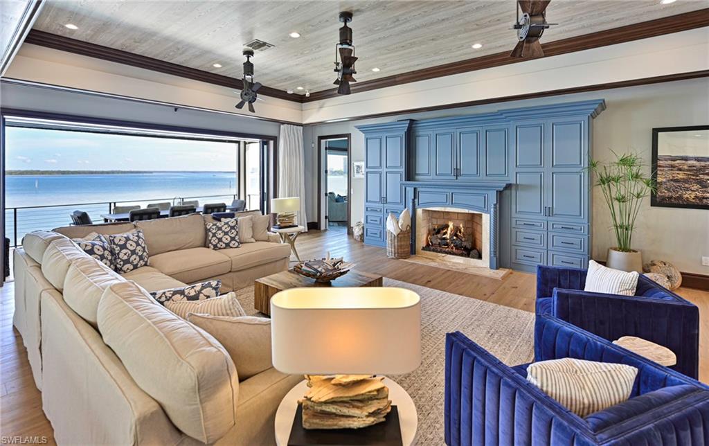 LAGUNA SHORES - Residential