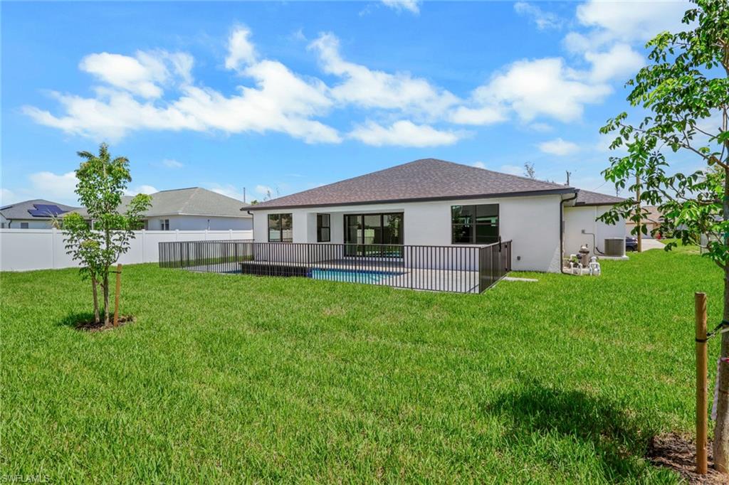 CAPE CORAL - Residential