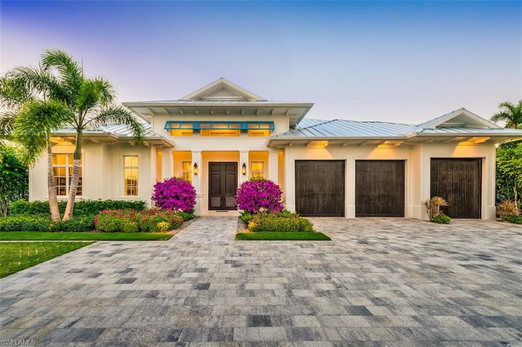 MOORINGS - Residential