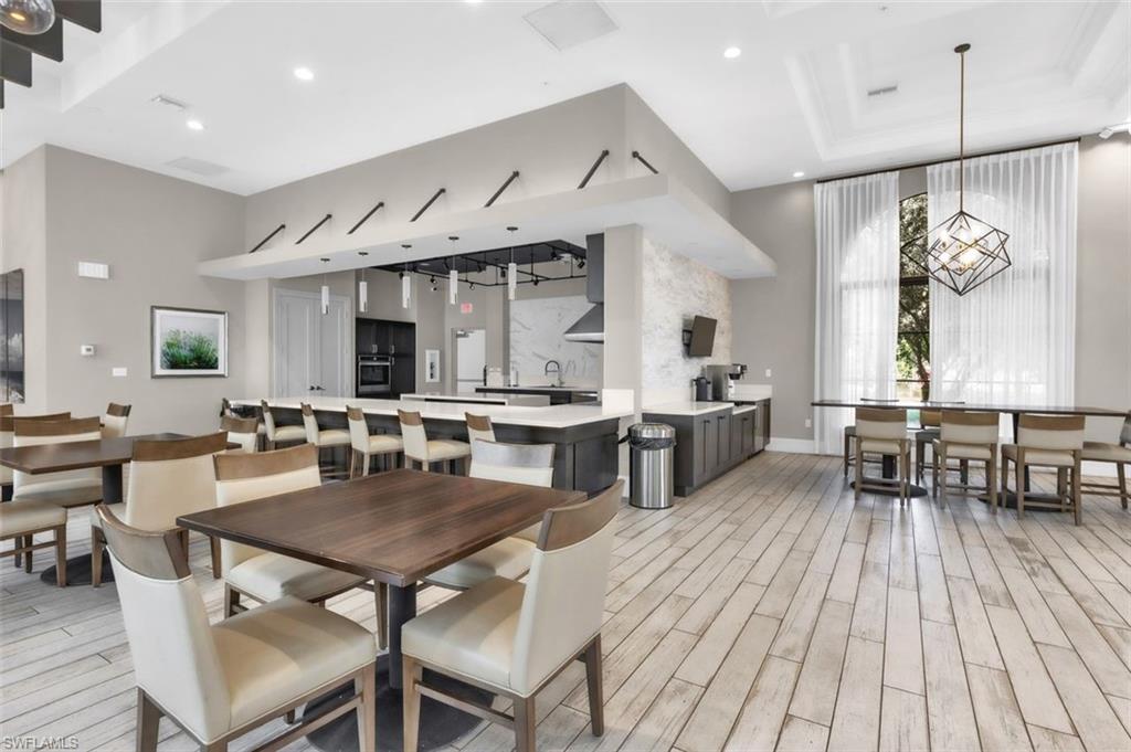 MAPLE RIDGE - Residential