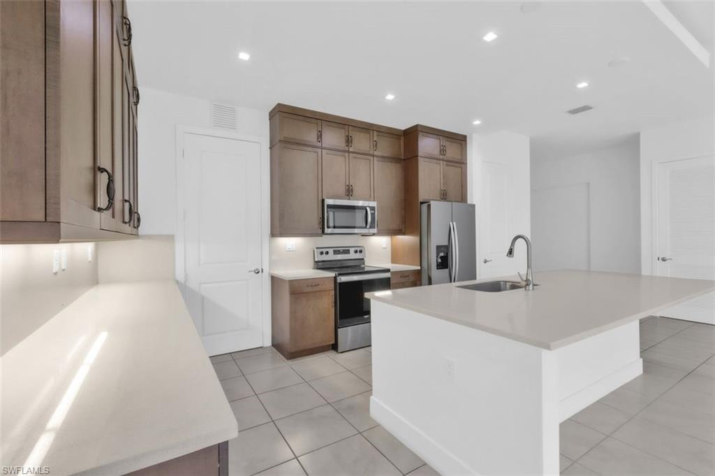 MAPLE RIDGE - Residential
