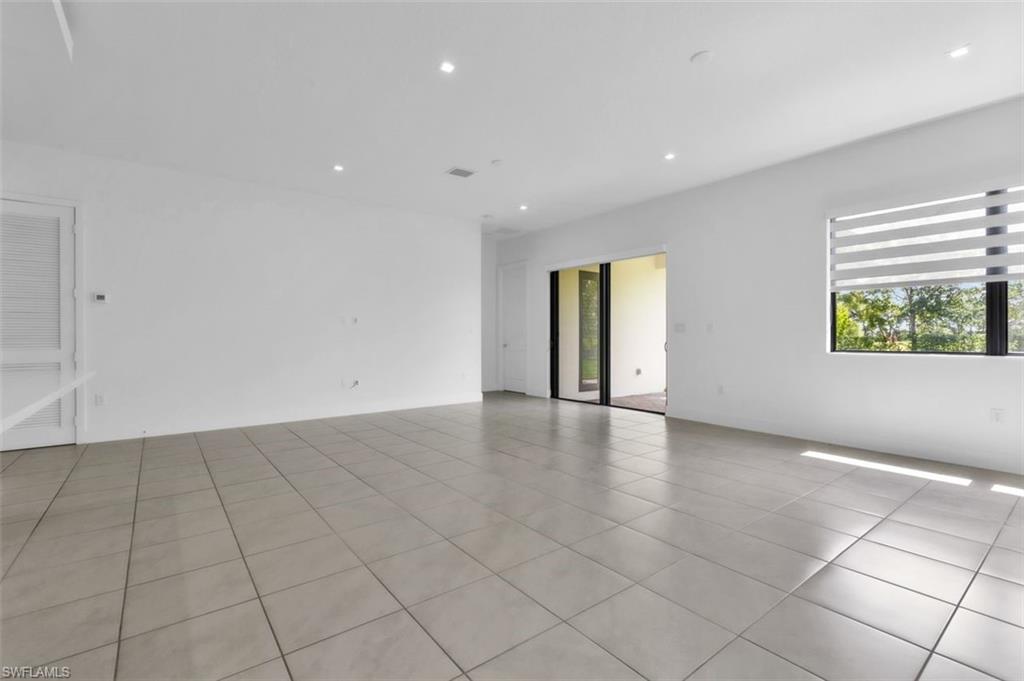MAPLE RIDGE - Residential