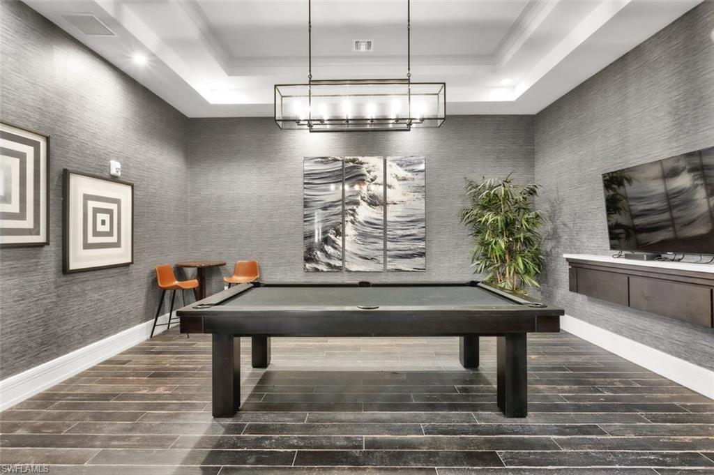 MAPLE RIDGE - Residential