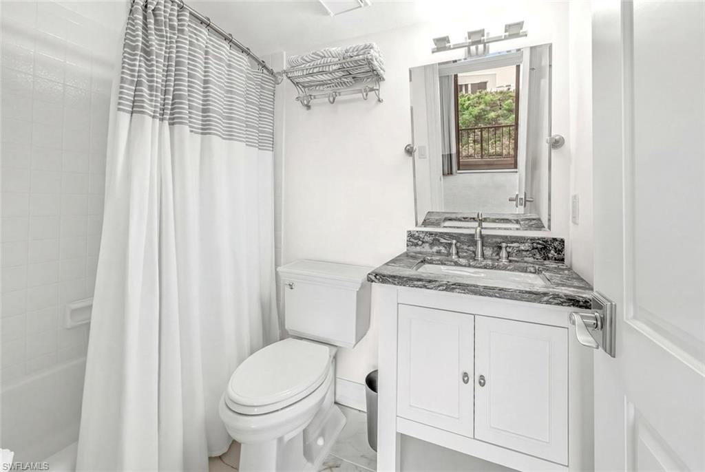 ADMIRALTY POINT - Residential