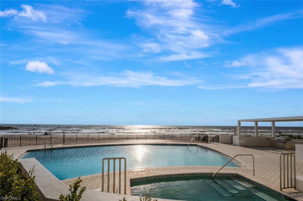 ADMIRALTY POINT - Residential