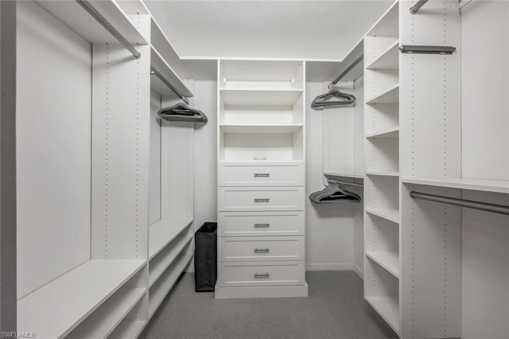 ADMIRALTY POINT - Residential