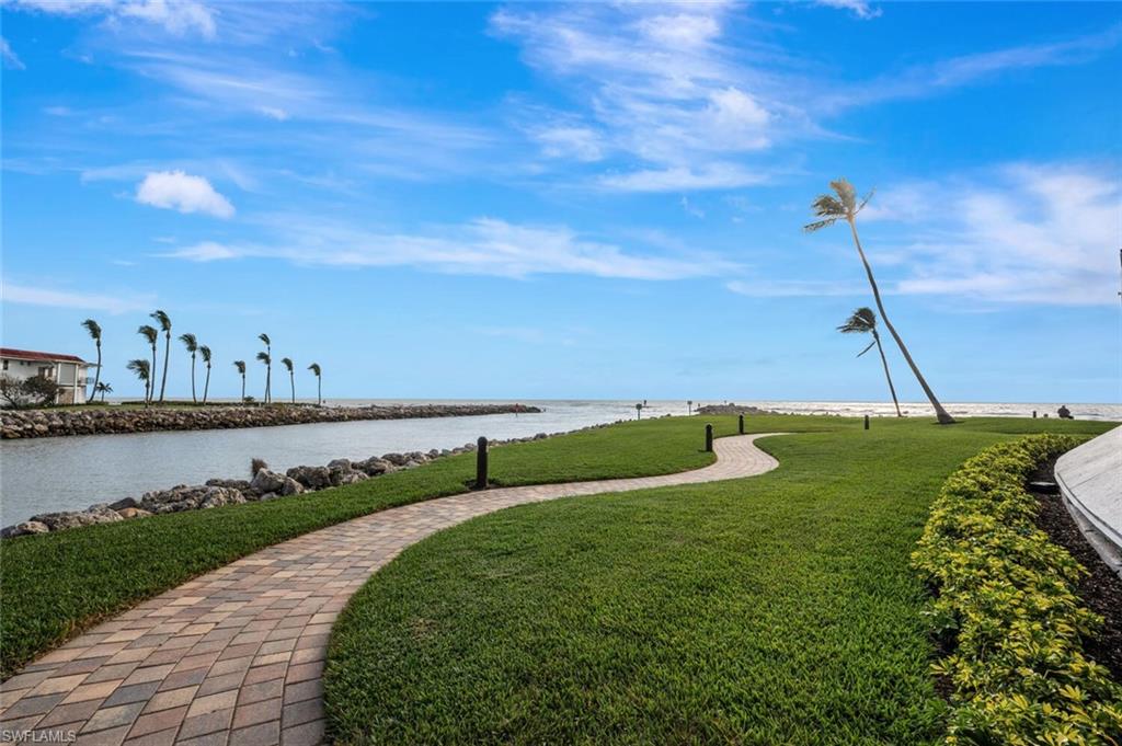 ADMIRALTY POINT - Residential