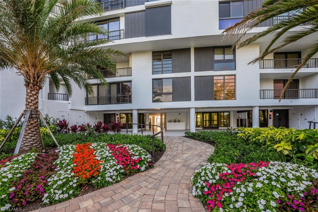 ADMIRALTY POINT - Residential