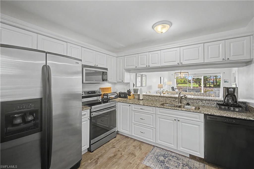 CHATHAM SQUARE - Residential Lease