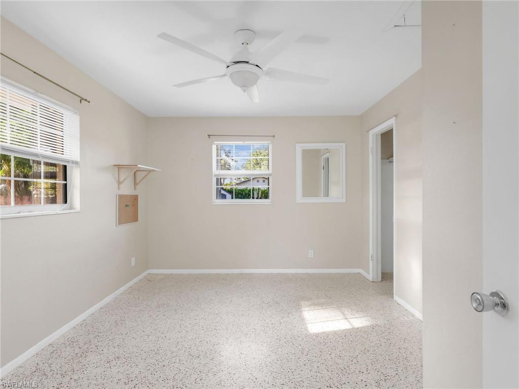 NAPLES PARK - Residential