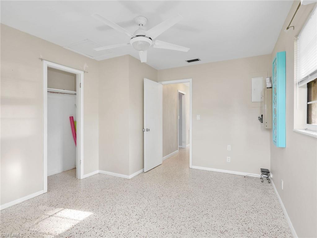 NAPLES PARK - Residential