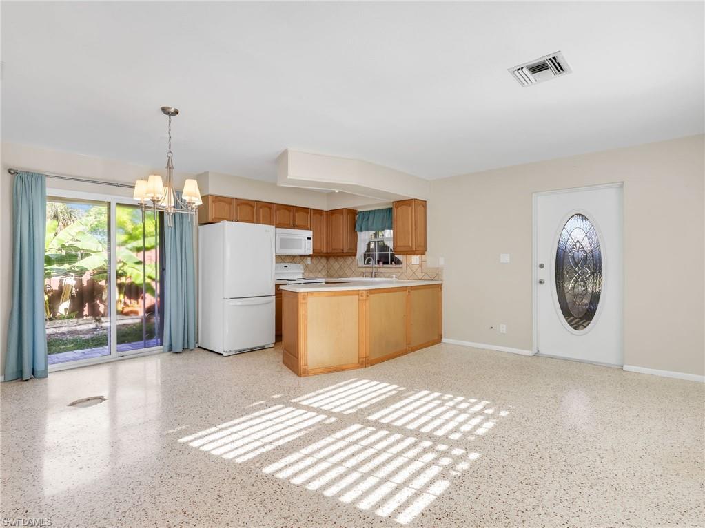 NAPLES PARK - Residential