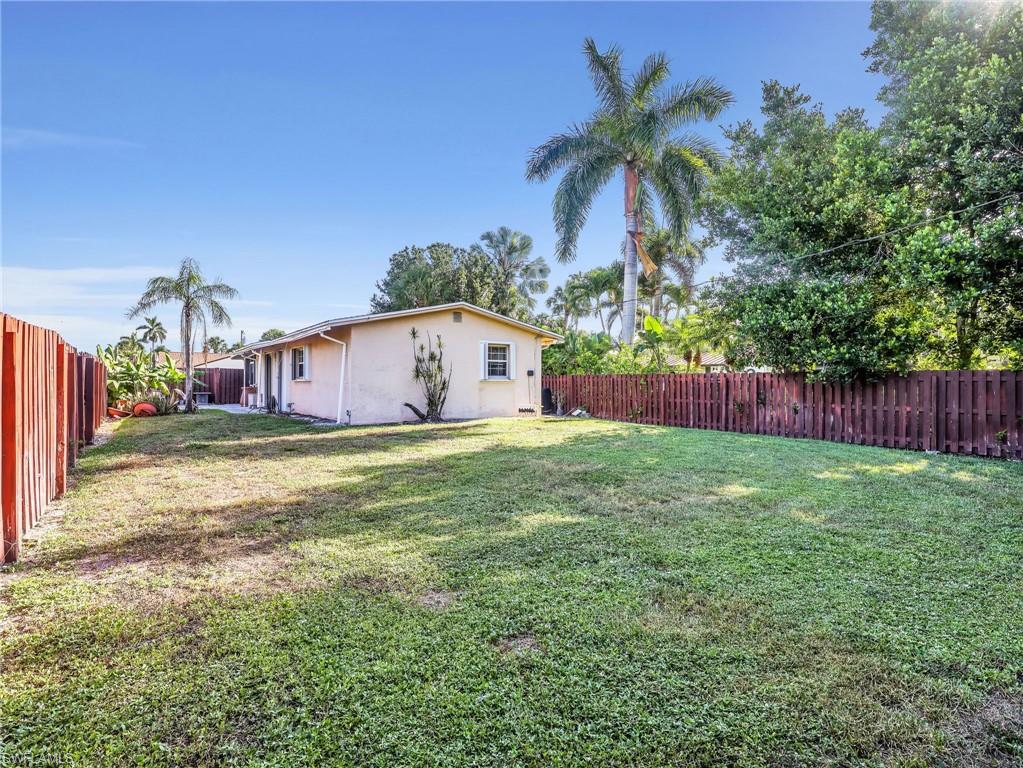 NAPLES PARK - Residential