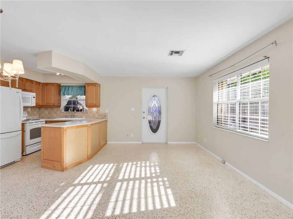 NAPLES PARK - Residential