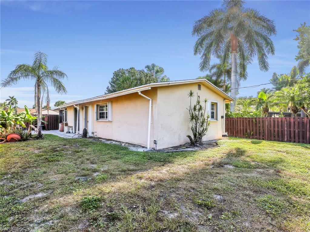 NAPLES PARK - Residential
